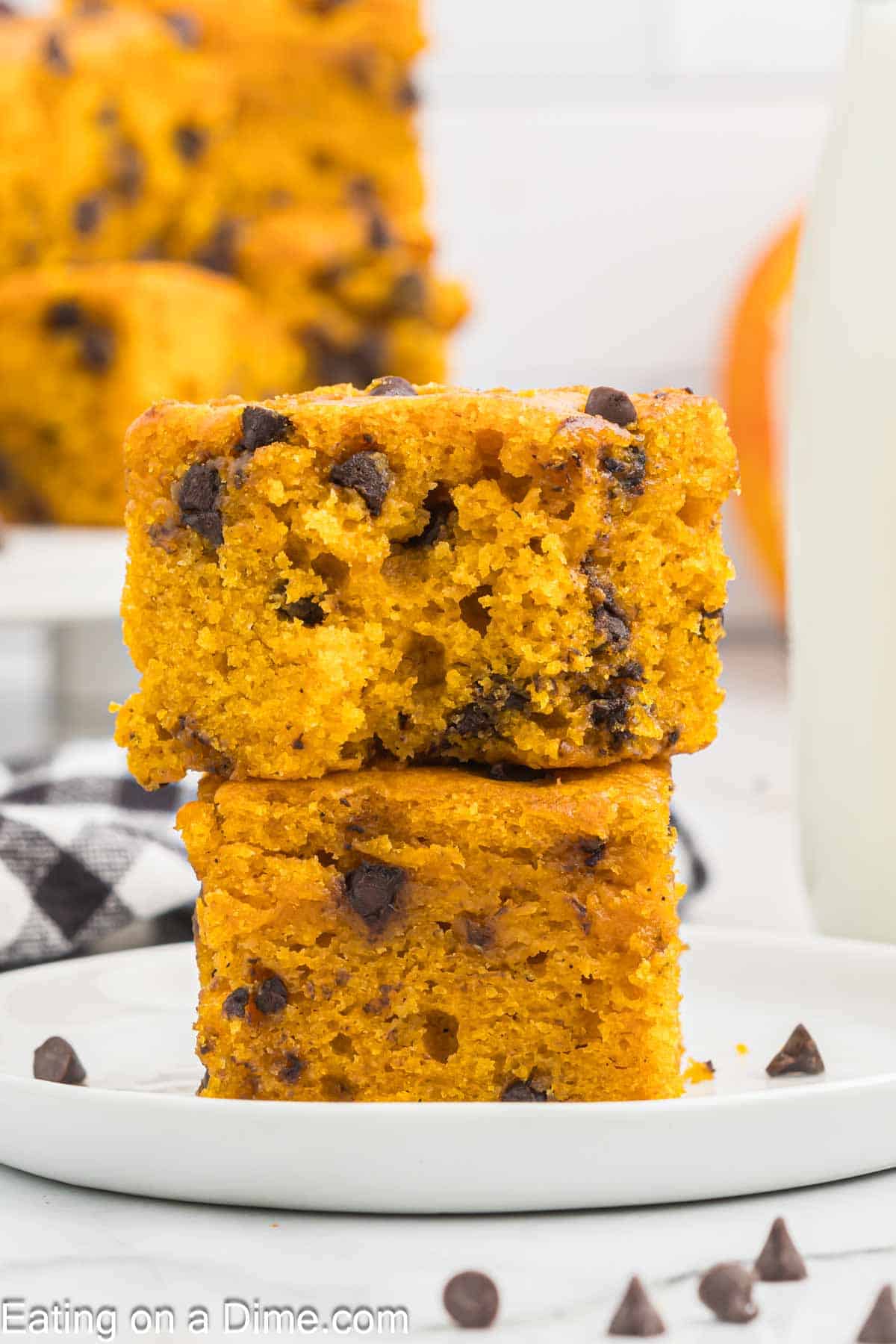 Pumpkin Chocolate Chip Bars Recipe – Eating on a Dime